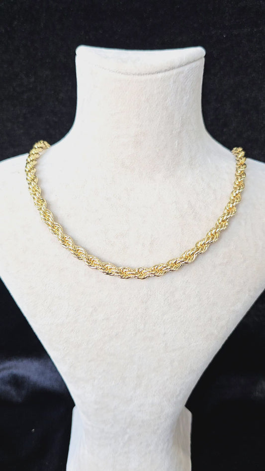 14K GOLD PLATED TWIST CHAIN NECKLACE