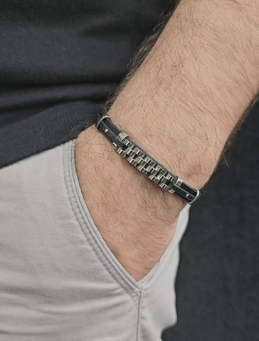 MEN'S LEATHER BRACELET WITH SILVER STEEL PLATE