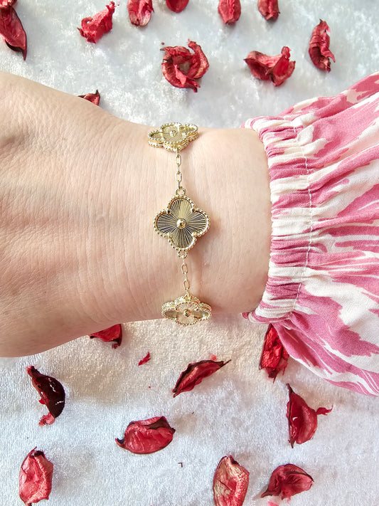 14K GOLD PLATED CLOVER BRACELET - XP028